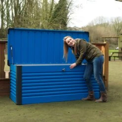 Coffre De Rangement En Métal Bleu 1000L Patio Box 1,46m² TRIMETALS -Mobilier De Jardin coffre de rangement en metal bleu 1000l patio box 146m trimetals 5